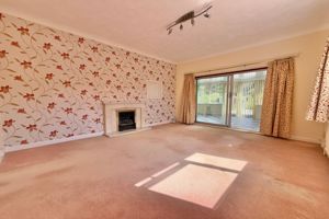 Living Room- click for photo gallery